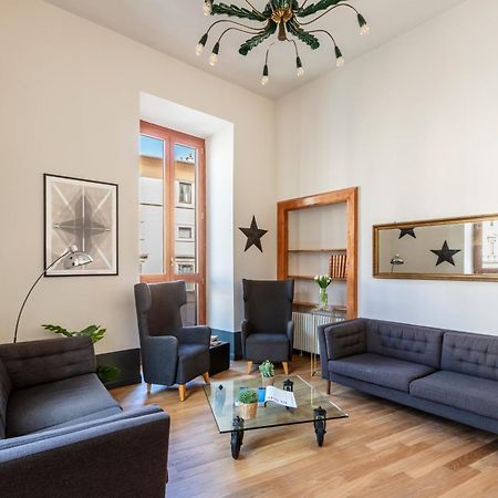 Romac Baullari Holiday Apartment In Campo De Fiori Exteriör bild