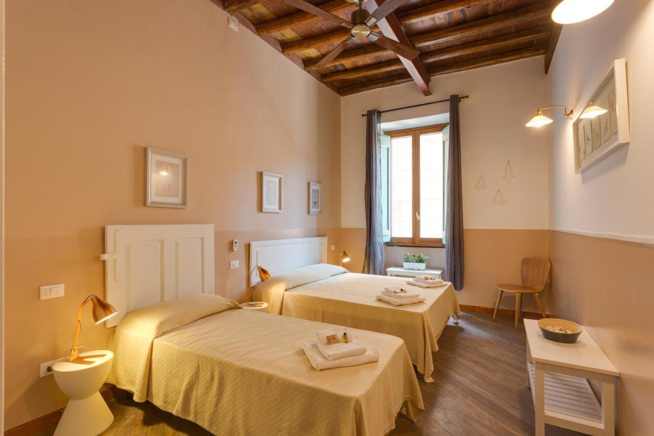Romac Baullari Holiday Apartment In Campo De Fiori Exteriör bild