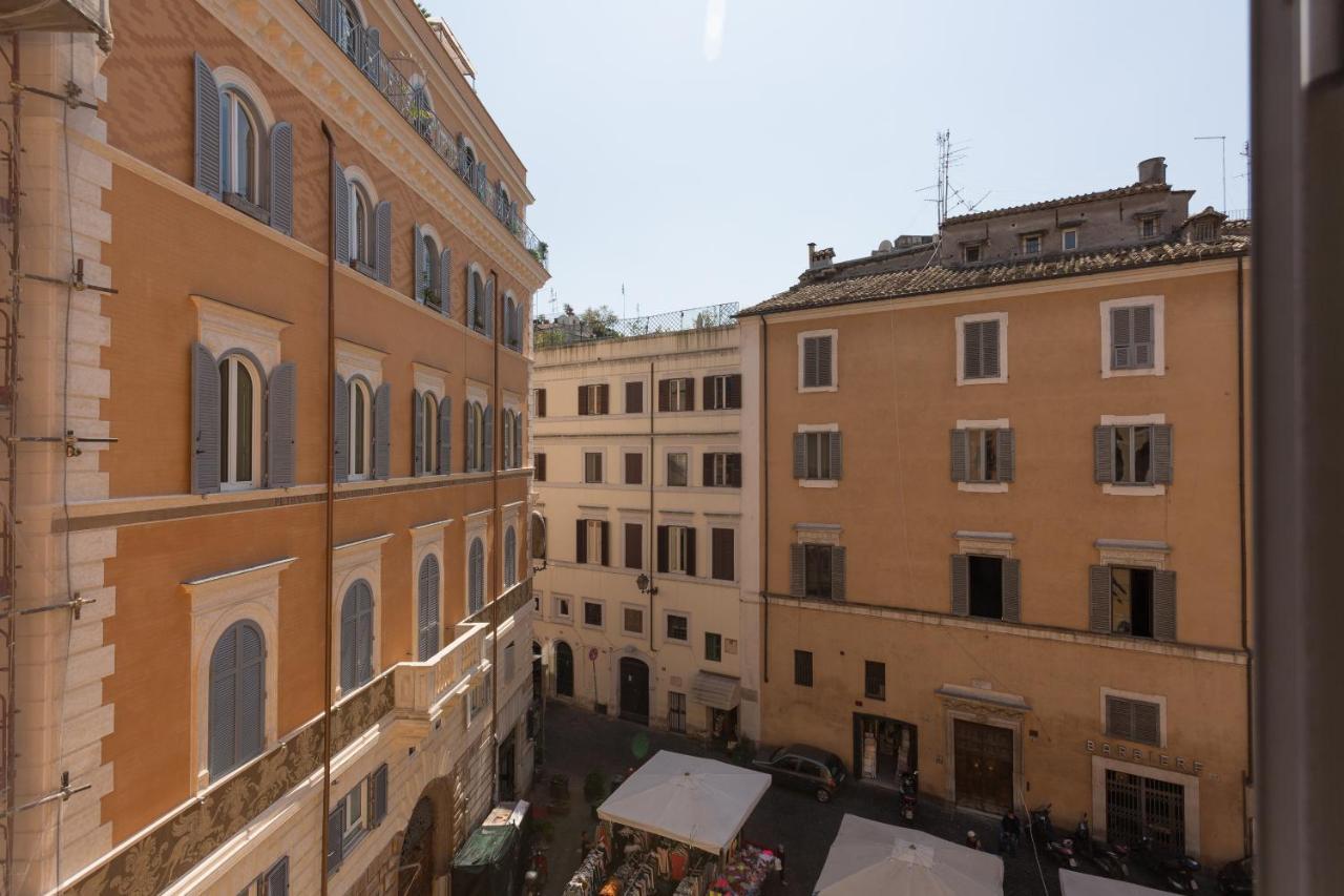 Romac Baullari Holiday Apartment In Campo De Fiori Exteriör bild